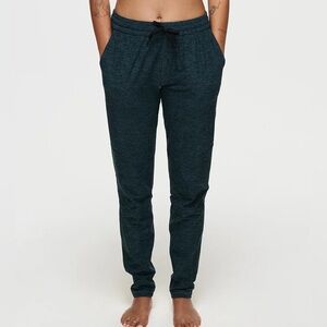 Outdoor Voices Cloudknit Jogger Pants Sweatpants Women’s size XL Balsam/Teal